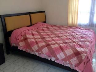 Hotel Puncak Waringin Labuan Bajo Esterno foto
